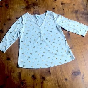 Old navy floral top!